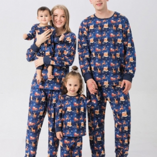 Tegnefilm Santa Elk House Pattern Christmas Pyjamas Familie