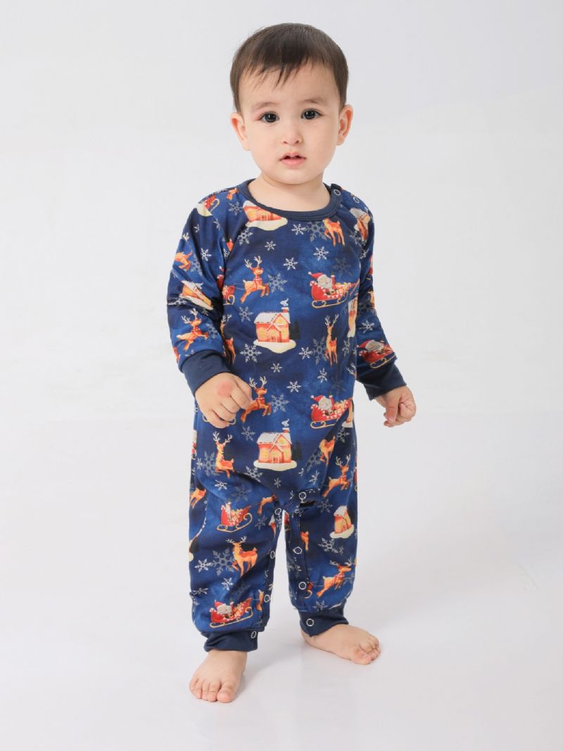 Tegnefilm Santa Elk House Pattern Christmas Pyjamas Familie