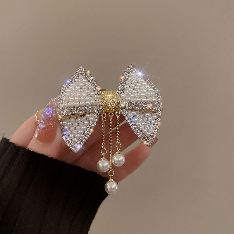 Elegante Små Hårspænder Kvast Design Spring Clip Til Kvinder Piger Generøs Pearl Rhinestone Hårnåle Hårtilbehør